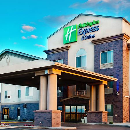 Holiday Inn Express Hotel & Suites Sheldon By Ihg Bagian luar foto