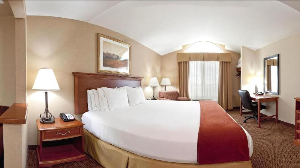 Holiday Inn Express Hotel & Suites Sheldon By Ihg Bagian luar foto