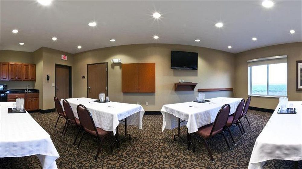 Holiday Inn Express Hotel & Suites Sheldon By Ihg Bagian luar foto