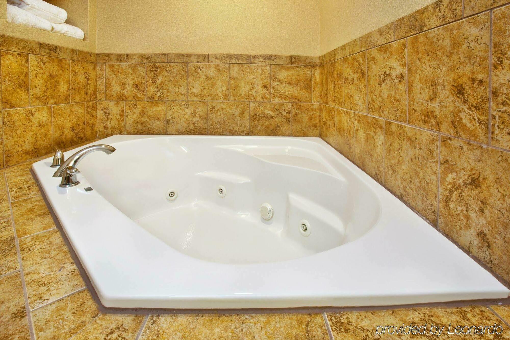 Holiday Inn Express Hotel & Suites Sheldon By Ihg Ruang foto